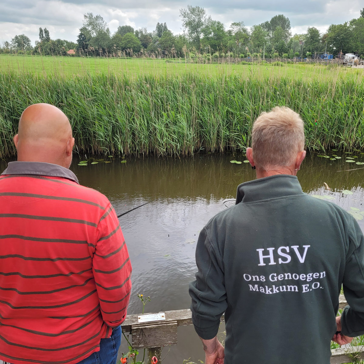 Vissen met ouderen in Tzum